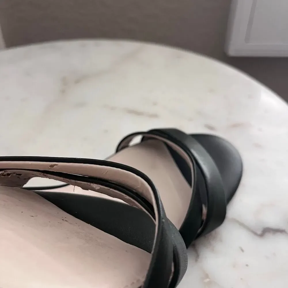 Cole Hahn Black Leather Wedge Heel Sandal Crisscross Straps Low Heel Wood 8.5